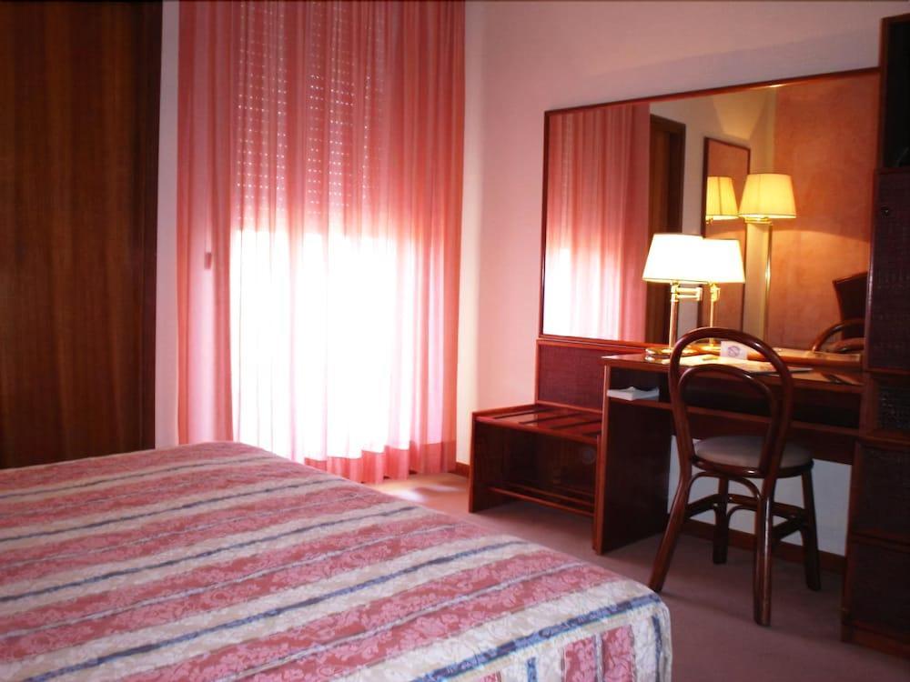 Gallia Club Hotel 체제나티코 외부 사진
