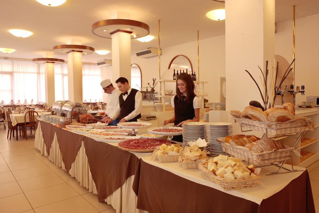 Gallia Club Hotel 체제나티코 외부 사진